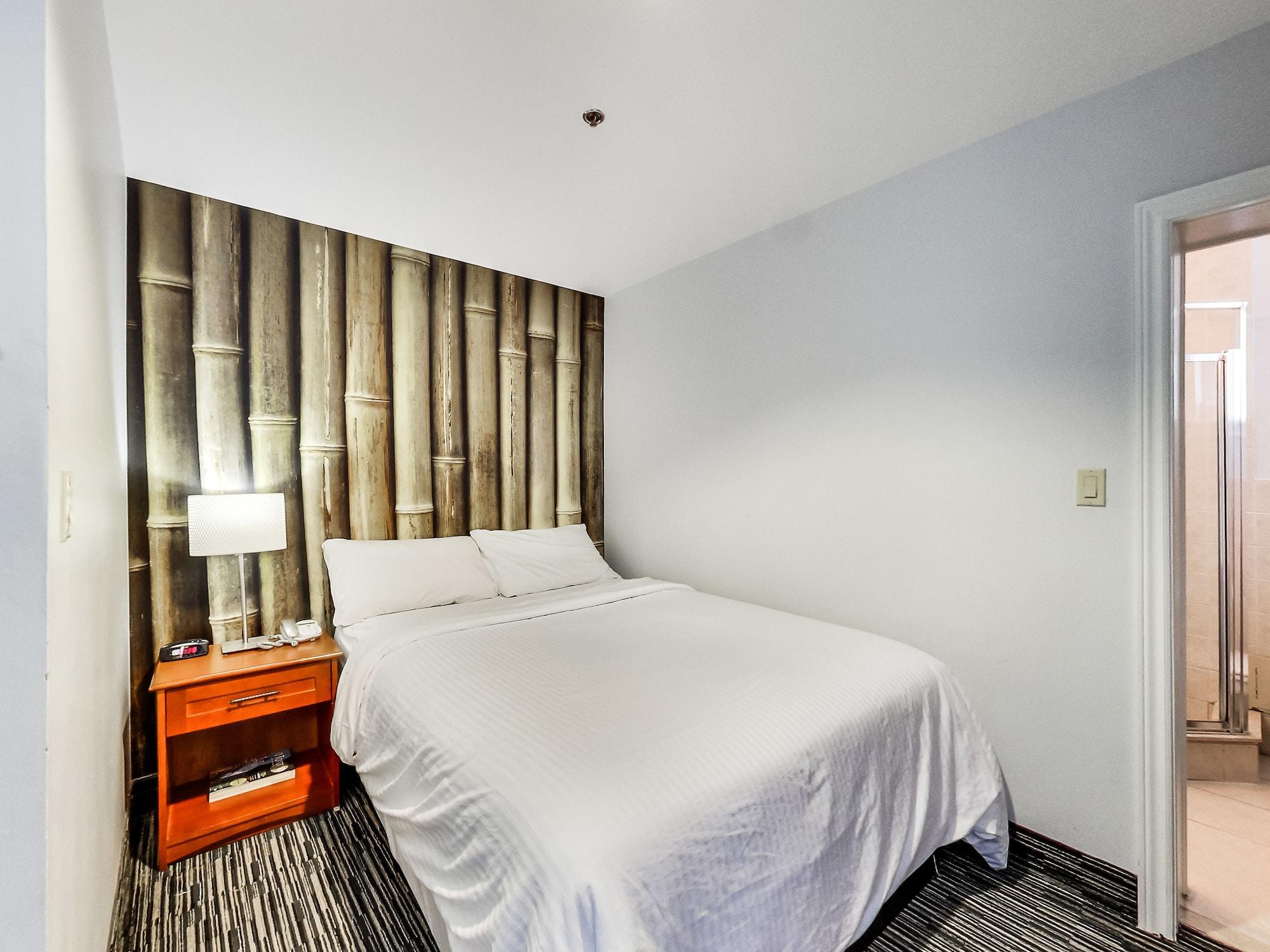 Isabella Hotel & Suites Toronto Exterior photo