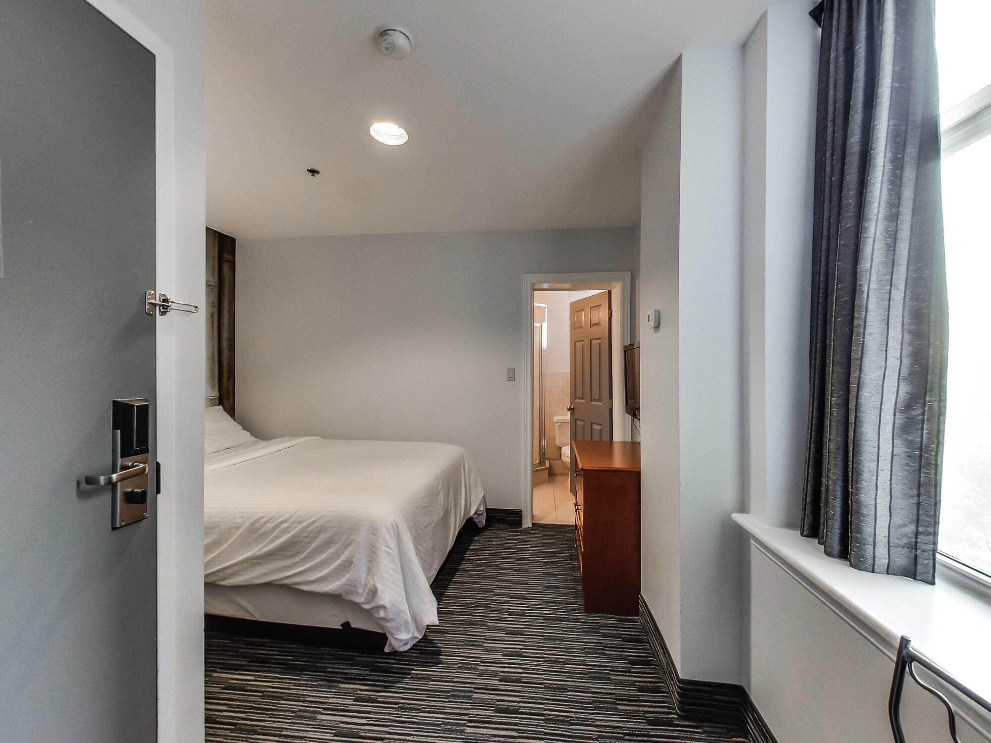 Isabella Hotel & Suites Toronto Exterior photo