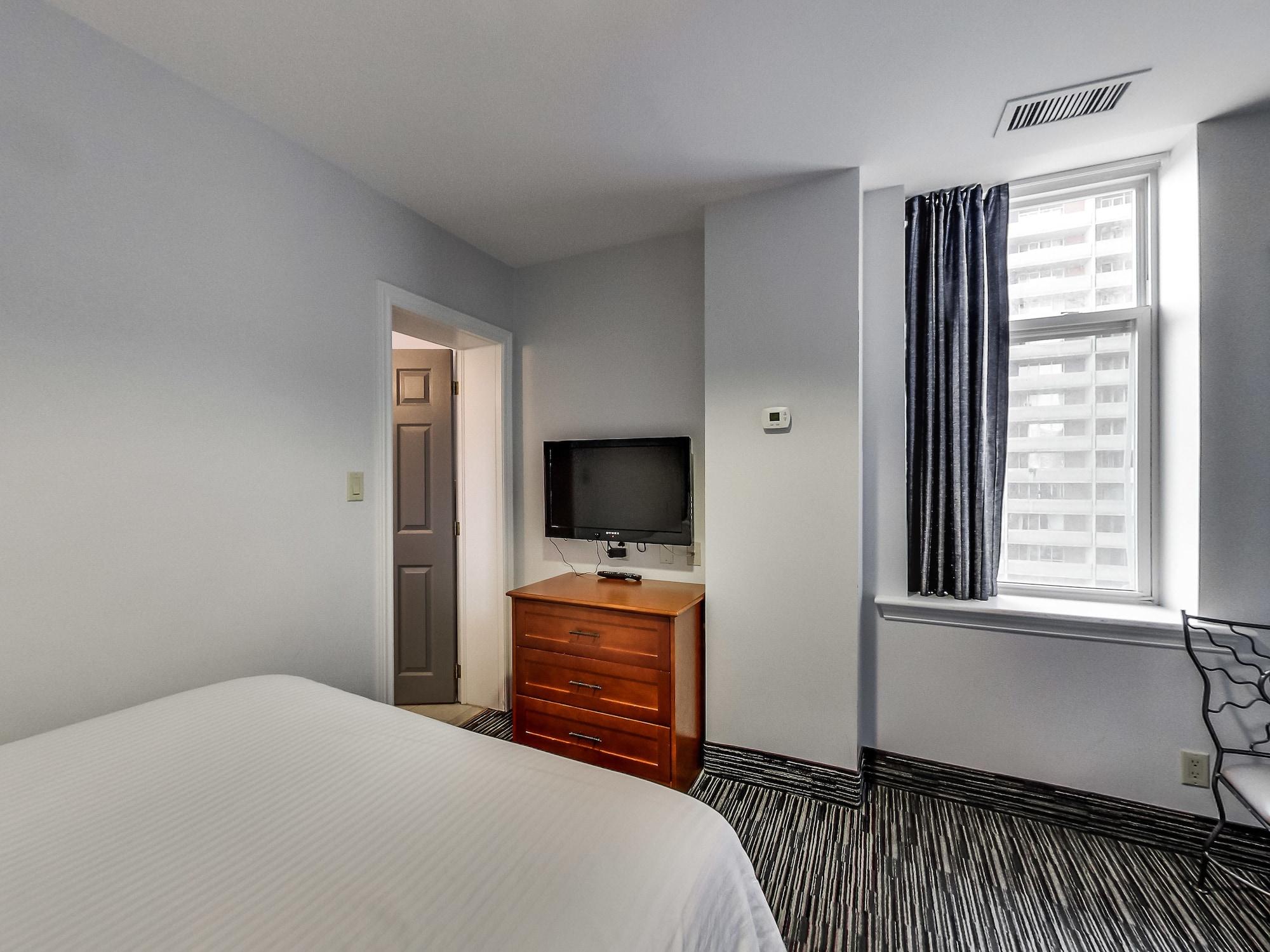 Isabella Hotel & Suites Toronto Exterior photo