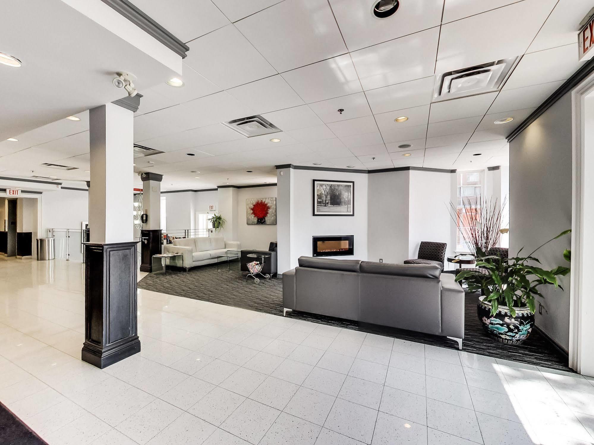 Isabella Hotel & Suites Toronto Exterior photo