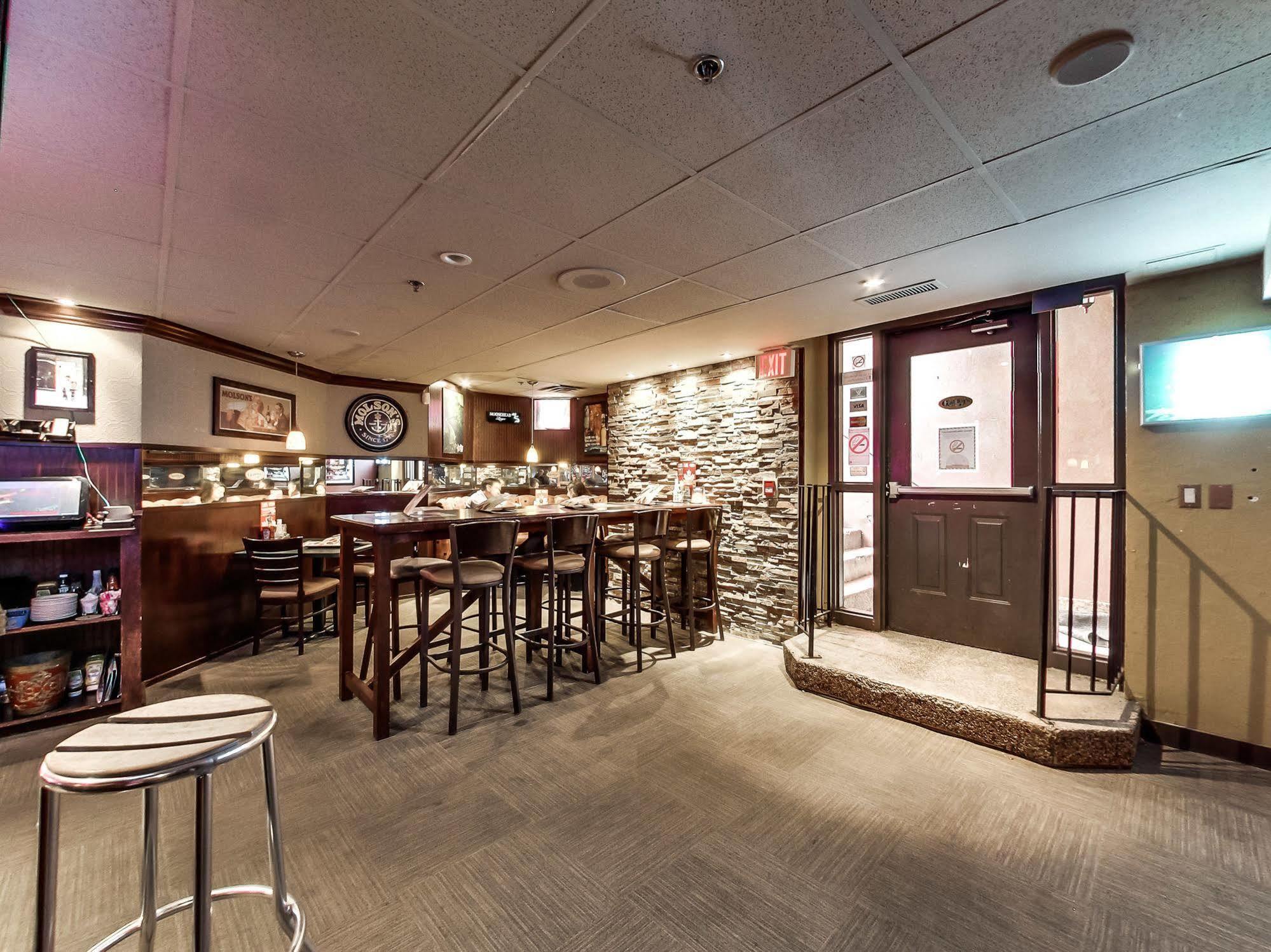 Isabella Hotel & Suites Toronto Exterior photo